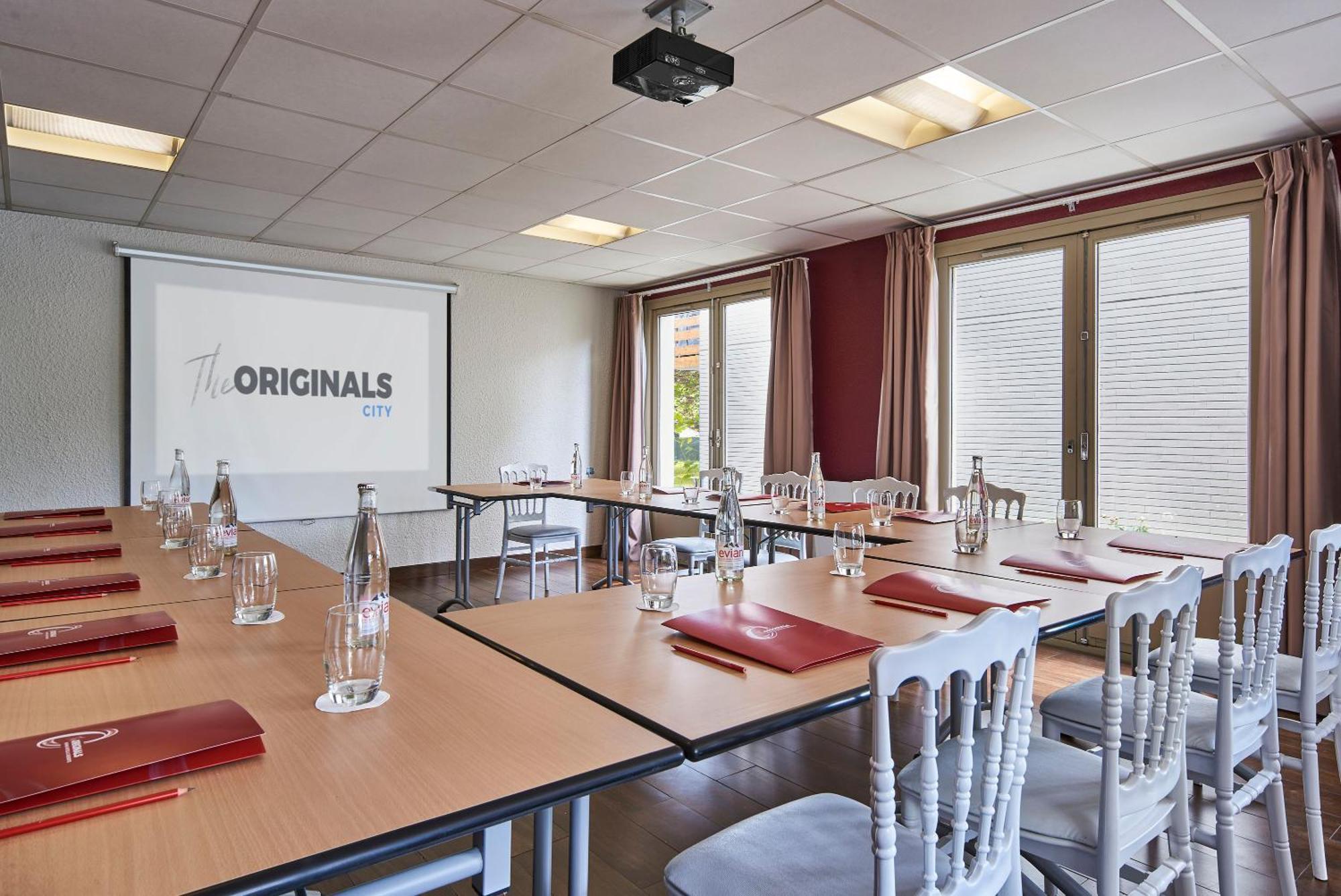 The Originals City Hotel La Verriere-Yvelines Exteriér fotografie